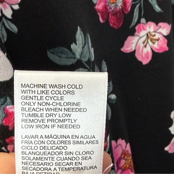 Room Service, Floral Black Pajama Set. Size Small. In excellent condition! - Picture 9 of 9